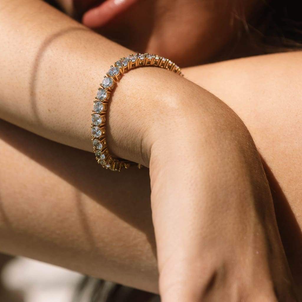 Round Cut Tennis Bracelet in Yellow Gold - 5mm